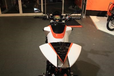 KTM RC8 Naked Bike by Braumandl - Bild 5