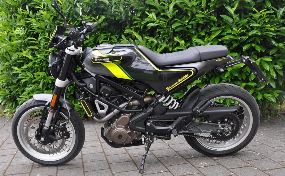 Umbau von Joe Kleber - Husqvarna 401 Svartpilen Bild 2: Umbau von Joe Kleber - Husqvarna 401 Svartpilen