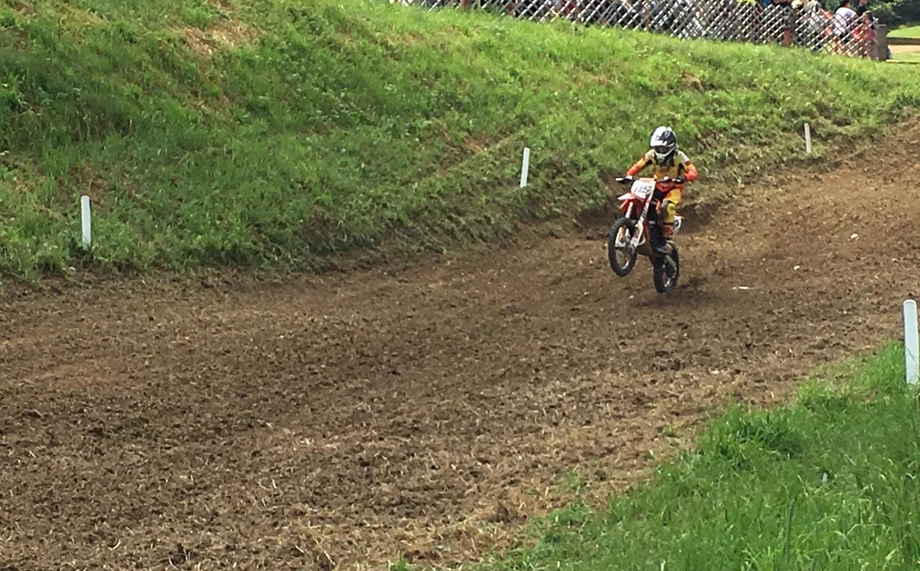 Team KTM Walzer Pilot Matthias Stingl unter den Top 15 der MX Jugend ÖM Motocross Staatsmeisterschaft in Schwanenstadt! Bild 2: Team KTM Walzer Pilot Matthias Stingl unter den Top 15 der MX Jugend ÖM Motocross Staatsmeisterschaft in Schwanenstadt!