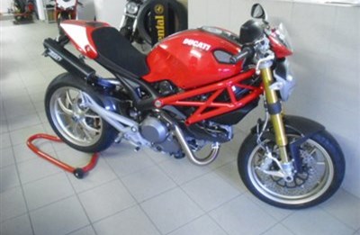 Jetzt hat die Ducati M1100S ABS mit ZARD "Penta" Komplettanlage und RexXer Map 105 PS ! 