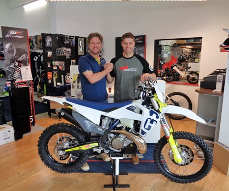 >>>HUSQVARNA TE300I - MY2020 - ROLL OUT<<<