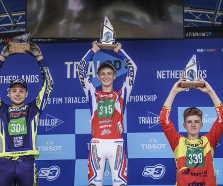 Erster WM Lauf Sieg für Bachner Racing Team Fahrer