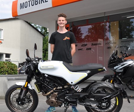 Fahrzeugübergabe Ken Mohr