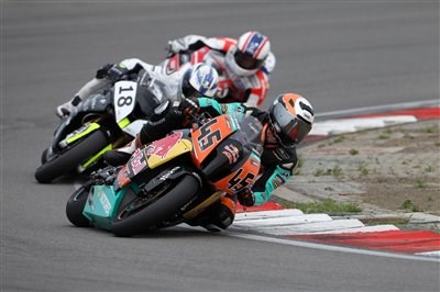 Superbike-IDM am Nürburgring: Podestplatz für Martin Bauer - Bild 2