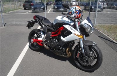 Die erste Ausfahrt mit der Benelli TNT R160,Modelljahr 2011 am Vatertag & der "Megatest" von der Zeitschrft Motorrad vom 27.05.2011