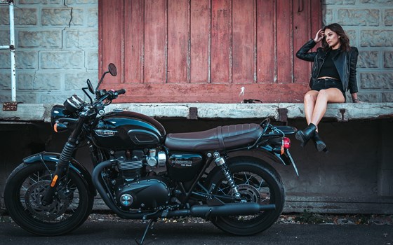 Wunderschönes Bike mit noch schönerem Modell - Bild 3