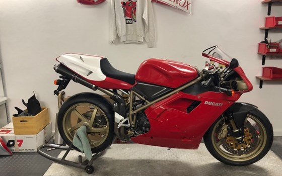 Zum 25 jährigen Jubiläum der Ducati 916 haben wir eine wunderschöne Ducati 916 SPS komplett aufbereitet! - Bild 10