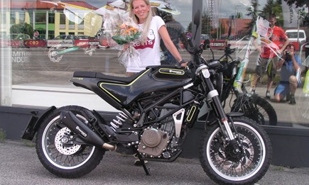 Alex und ihr Feuerhobel !!!