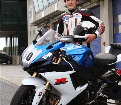 Lukas Trautmann dreht erste Runden auf der neuen SUZUKI GSX-R750! - Bild 2 Lukas Trautmann dreht erste Runden auf der neuen SUZUKI GSX-R750! - Bild 2