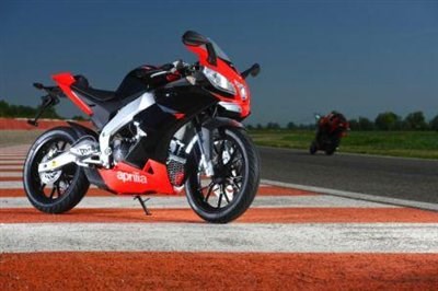 aprilia RS4 125  - DNA der Sieger - Bild 2