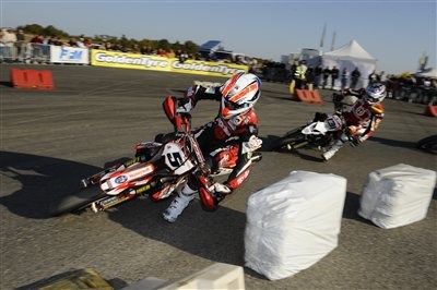 aprilia gewinnt die Supermoto S1 WM 