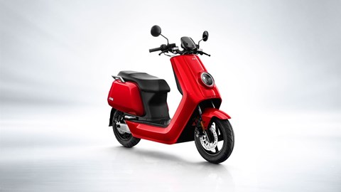 NEU! NIU Elektro Roller