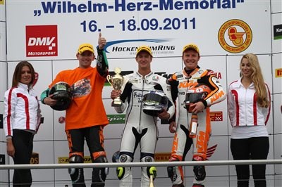 MARTIN BAUER IST IDM SUPERBIKE CHAMPION 2011! - Bild 6