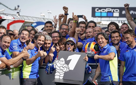 Rins wins at British GP - Bild 6