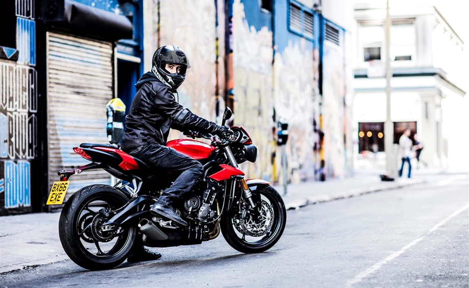 MOTORRADBEKLEIDUNG - WIESO/WESHALB/WARUM Bild 6: MOTORRADBEKLEIDUNG - WIESO/WESHALB/WARUM