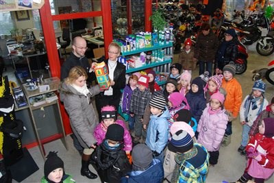 Bräuer Motorradsport spendet 1.000,- dem Kindergarten in Emmerke - Bild 4