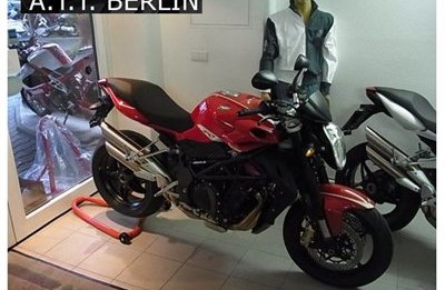 Mv Agusta Brutale R1090 für 2012- 1078ccm - 144PS.Eleganz & pure Kraft 100% "Made in Italy"!