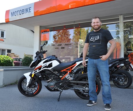 Fahrzeugübergabe KTM 125 Duke