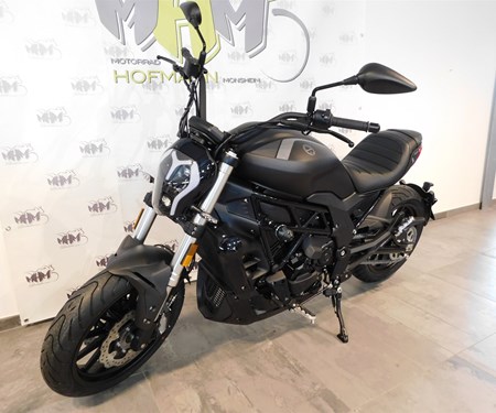 Benelli 502 C frisch eingetroffen