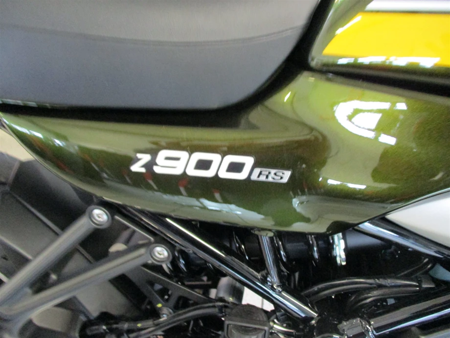 Kawasaki Z 900 RS - Modelljahr 2020 - JETZT bei uns ! Bild 4: Kawasaki Z 900 RS - Modelljahr 2020 - JETZT bei uns !