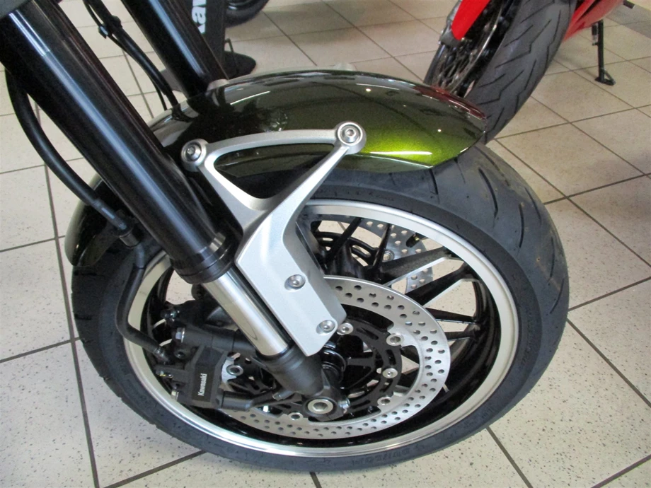 Kawasaki Z 900 RS - Modelljahr 2020 - JETZT bei uns ! Bild 8: Kawasaki Z 900 RS - Modelljahr 2020 - JETZT bei uns !