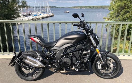 Erleben Sie den wunderschönen neuen Benelli 502c Cruiser live bei uns! - Bild 4