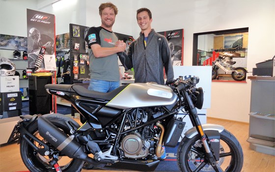 >>>HUSQVARNA VITPILEN 701 - ROLL OUT<<< - Bild 1