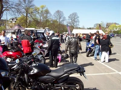 FIT IN DIE SAISON !! LET'S BIKE !! Bild 6: FIT IN DIE SAISON !! LET'S BIKE !!