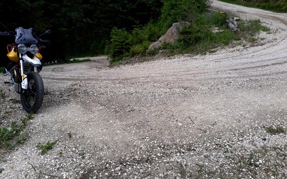 Schotterexpedition auf die Peterer Alpe bei Reichenfels in Kärnten mit einer Moto Guzzi V85TT - Bild 4 Schotterexpedition auf die Peterer Alpe bei Reichenfels in Kärnten mit einer Moto Guzzi V85TT - Bild 4