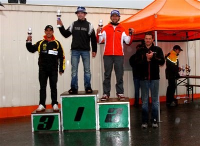 Sieg für Rudi Bauer bei der Supermoto ÖM in Neutal Sieg für Rudi Bauer bei der Supermoto ÖM in Neutal