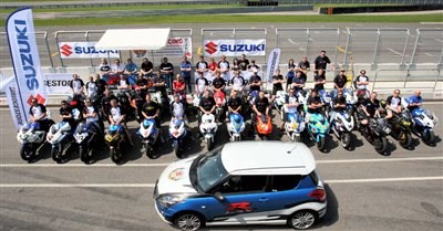 1. Lauf zur SUZUKI GSX-R Challenge 2012 1. Lauf zur SUZUKI GSX-R Challenge 2012
