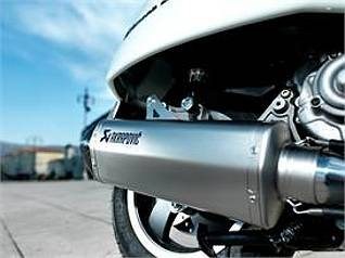 Akrapovič für sportliche Roller-Fans - Bild 2