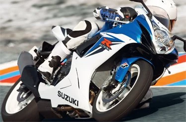GSX-R600: Getestet und als Beste befunden. Bild 1: GSX-R600: Getestet und als Beste befunden.