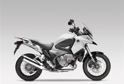 Honda Crosstourer in weiss reinbekommen !