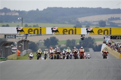 Neuartige Dunlop-Konstruktion am Sachsenring Neuartige Dunlop-Konstruktion am Sachsenring