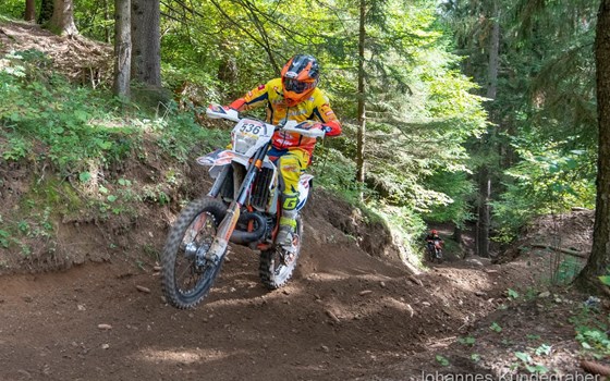 Berni Walzer gewinnt Enduro-Trophy Finale in St. Georgen mit einer Runde Vorsprung ! - Bild 2