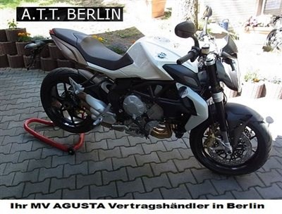 Jetzt ist die erste MV Agusta Brutale B3 675 bei uns eingetroffen.Erleben Sie diese wunderschöne  MV Live beim A.T.T.-Team!