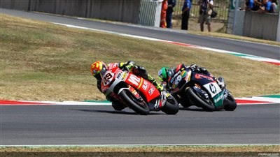 Andrea Iannone feiert Moto2-Heimsieg  in Mugello Andrea Iannone feiert Moto2-Heimsieg  in Mugello