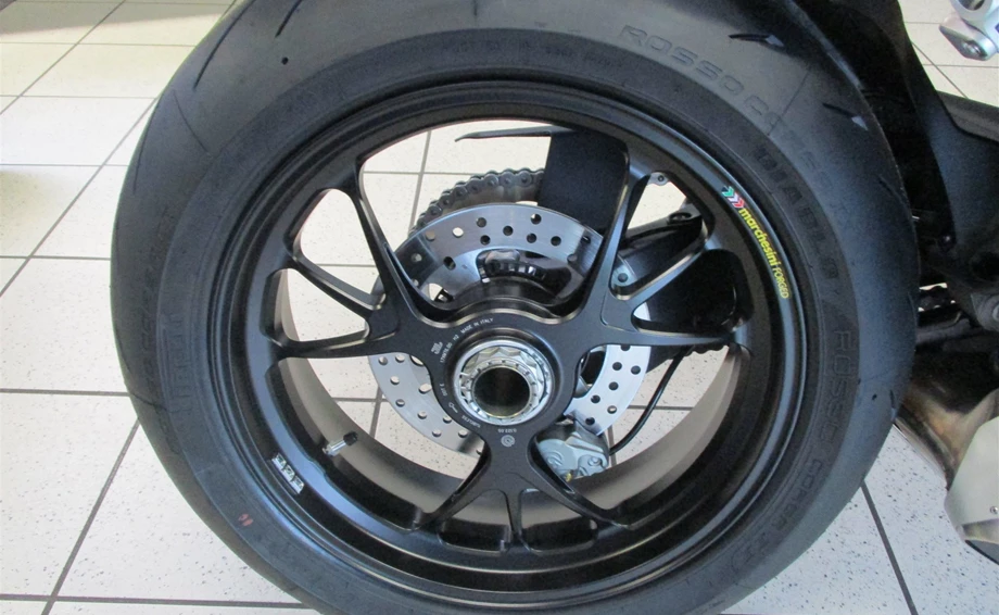 DUCATI 2020 - Die neue Streetfighter V4 / S  Bild 5: DUCATI 2020 - Die neue Streetfighter V4 / S