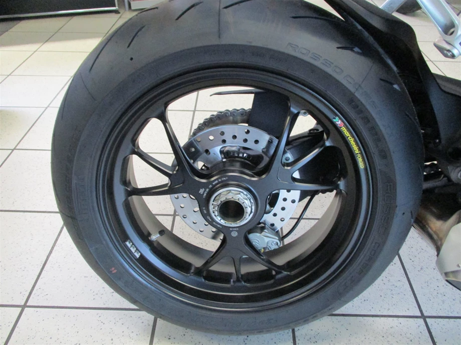 DUCATI 2020 - Die neue Streetfighter V4 / S  Bild 5: DUCATI 2020 - Die neue Streetfighter V4 / S