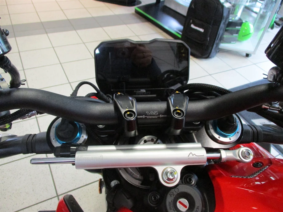 DUCATI 2020 - Die neue Streetfighter V4 / S  Bild 8: DUCATI 2020 - Die neue Streetfighter V4 / S