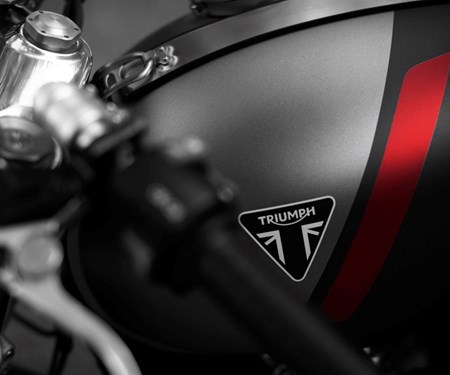 DER LEGENDÄRE CAFE-RACER VON TRIUMPH