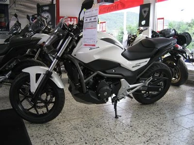 NC 700 wieder eingetroffen - Honda Semmler Bild 4: NC 700 wieder eingetroffen - Honda Semmler