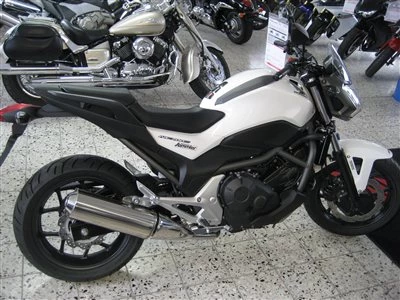 NC 700 wieder eingetroffen - Honda Semmler Bild 8: NC 700 wieder eingetroffen - Honda Semmler