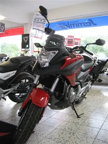 NC 700 wieder eingetroffen - Honda Semmler Bild 9: NC 700 wieder eingetroffen - Honda Semmler