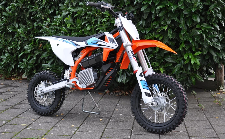 NEU EINGETROFFEN... Bild 2: NEU EINGETROFFEN...