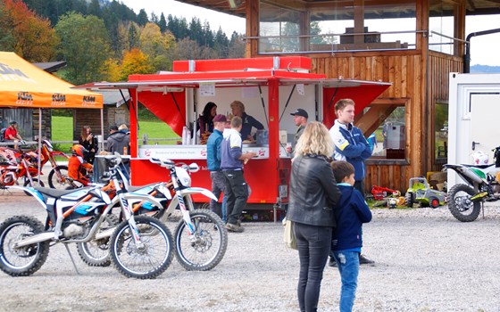 >>> Impressionen - HUSQVARNA TESTTAG 2019 <<< - Bild 25 >>> Impressionen - HUSQVARNA TESTTAG 2019 <<< - Bild 25