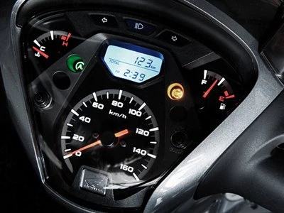 Honda Semmler - SH125i 2013 bei uns eingetroffen Bild 8: Honda Semmler - SH125i 2013 bei uns eingetroffen