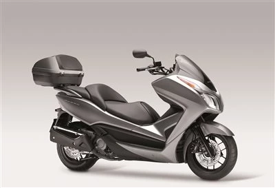 Honda Semmler - Neuheit 2013 Forza300 Bild 5: Honda Semmler - Neuheit 2013 Forza300