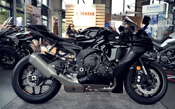 YAMAHA YZF-R1 2020 - Bild 3 YAMAHA YZF-R1 2020 - Bild 3